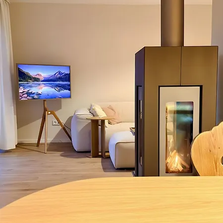 Cozy Kampenwand - Kamin - Bergblick アパート *